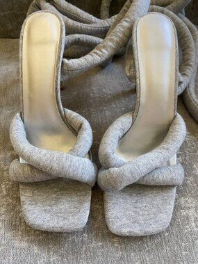Strappy High Heels Gladiator Sandals With Grey Jersey Size 9 Like New